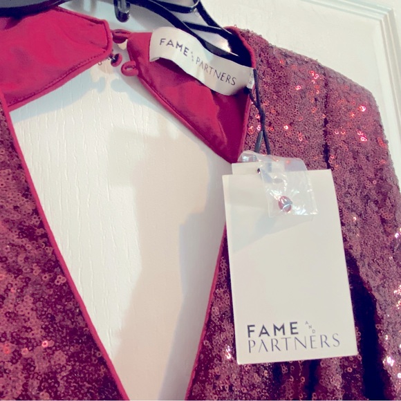 FAME and PARTNERS - Sequins Bodycon Midi Backless Dress Red - Size M NEW w/ Tags - Picture 3 of 3